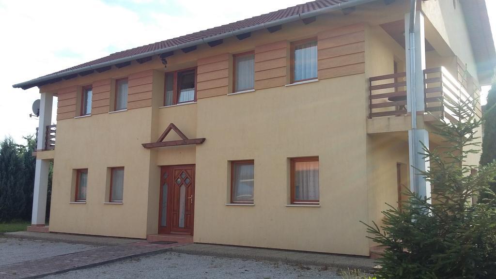 Bodzavirag Apartman Zalakaros Exterior photo